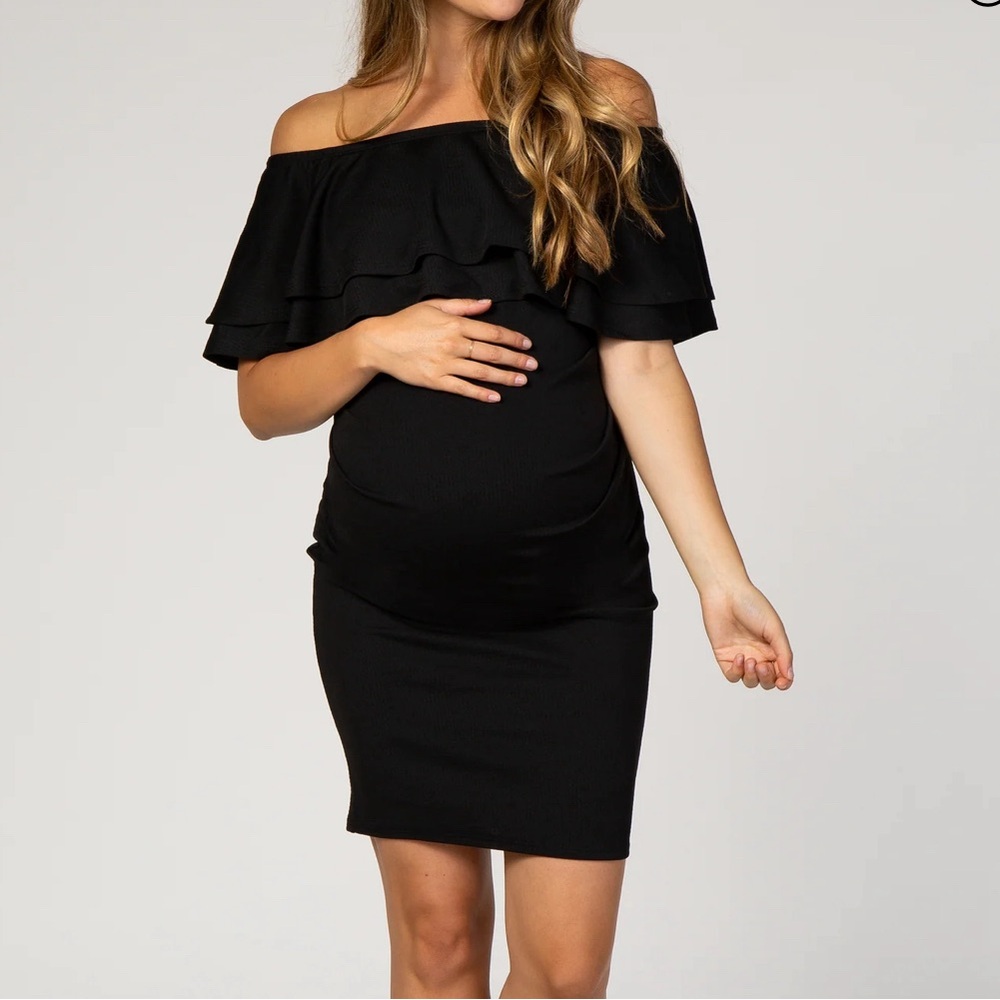 ✨NWT✨ Black Off Shoulder Ruched Maternity Dress